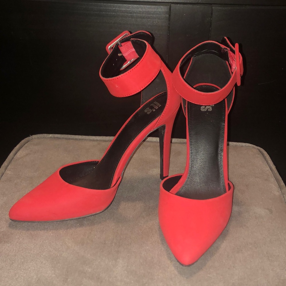 🍒Cherry Red Pointed Toe Heels